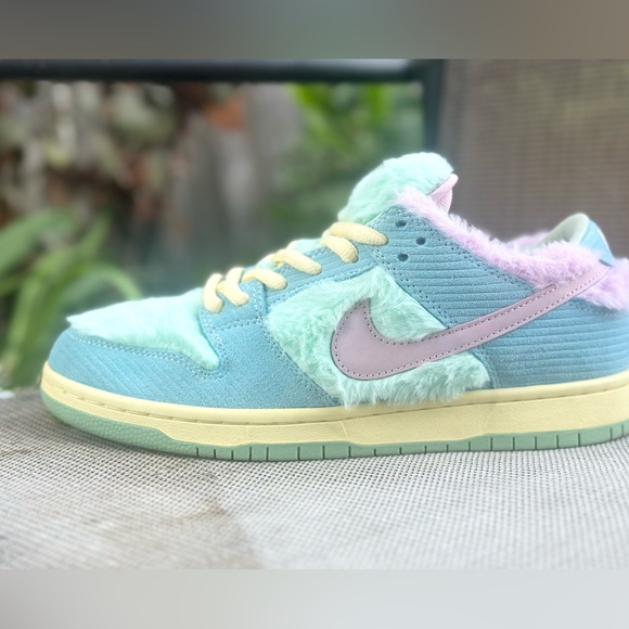 Nike SB Dunk Low | (VISTY) - Picture 2 of 7